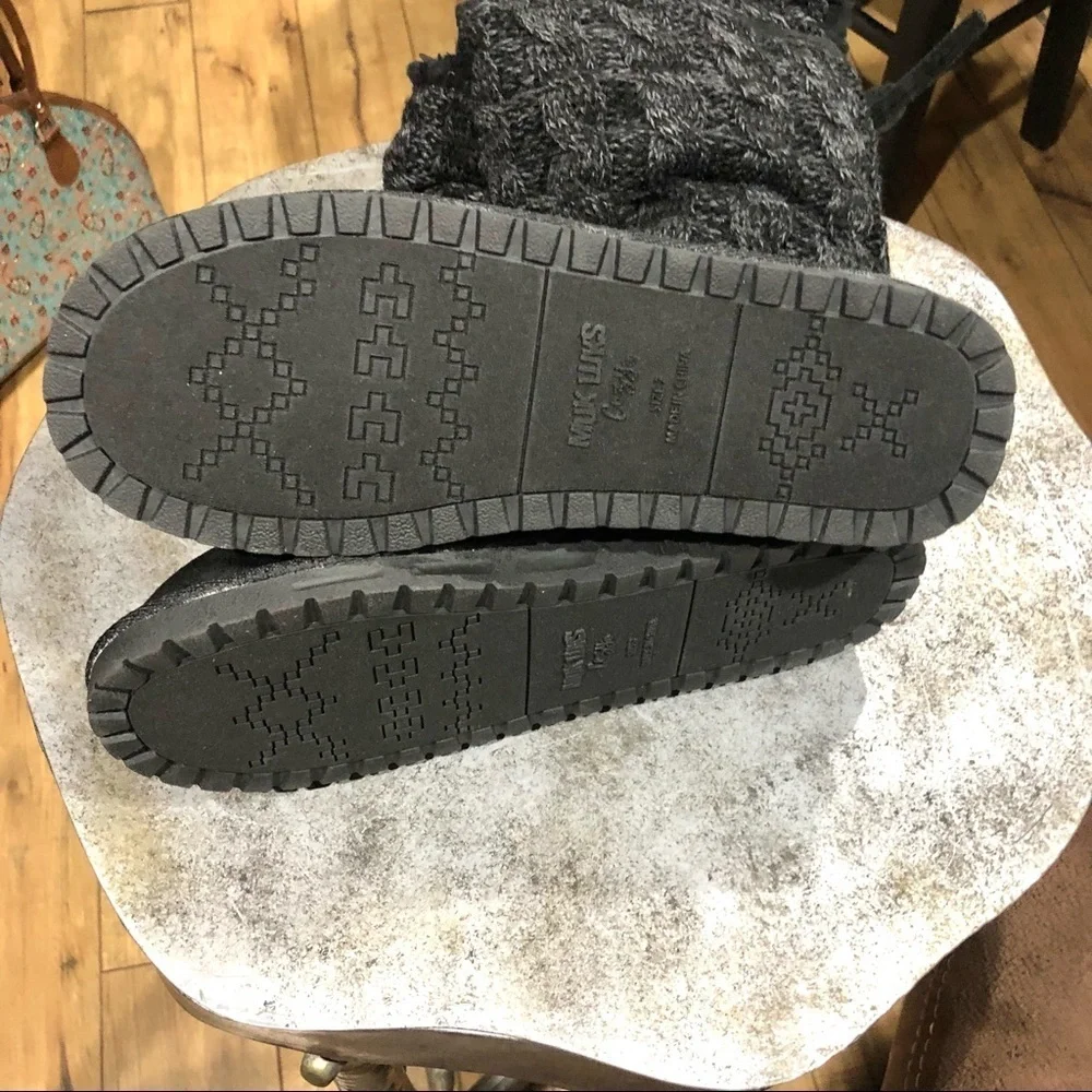 Muk Luks women’s Knit Boots Dark gray and black 7